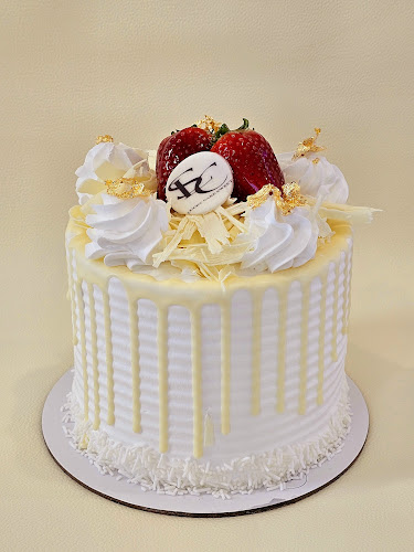 Lucky Cake Sweets - Hospitality and gastronomy