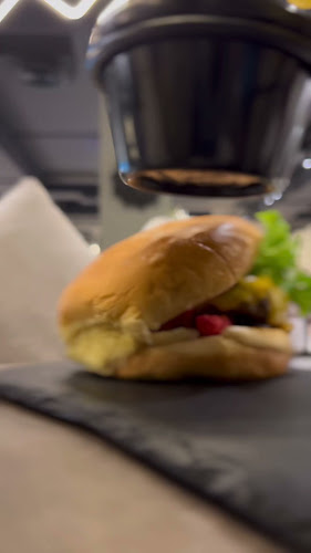 Lilac Café ليلك كافيه - Abu Dhabi