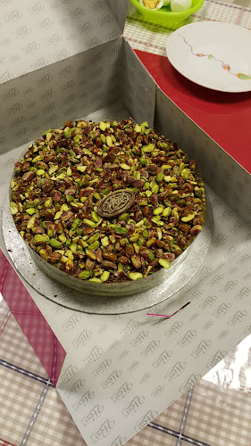 Opinii despre Wow sweets mirdif în Dubai - Hospitality and gastronomy