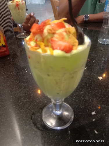 Comentarii opinii despre Sandwich Club Restaurant & Cafeteria