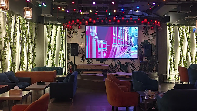 W11 Shisha Lounge & Restaurant - Dubai