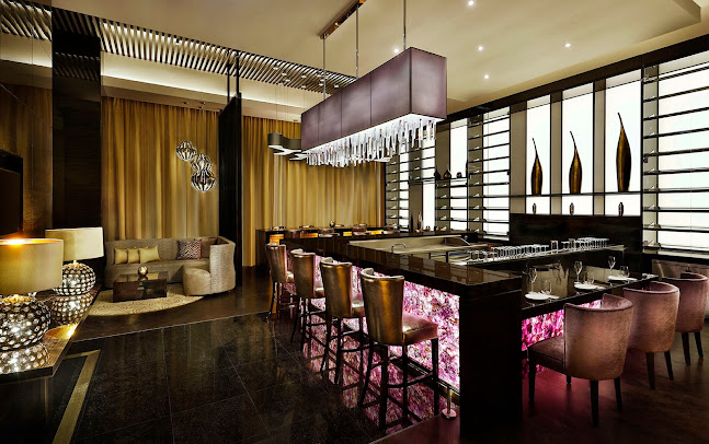 Opinii despre UVA - Wine Bar & Lounge în Abu Dhabi - Hospitality and gastronomy