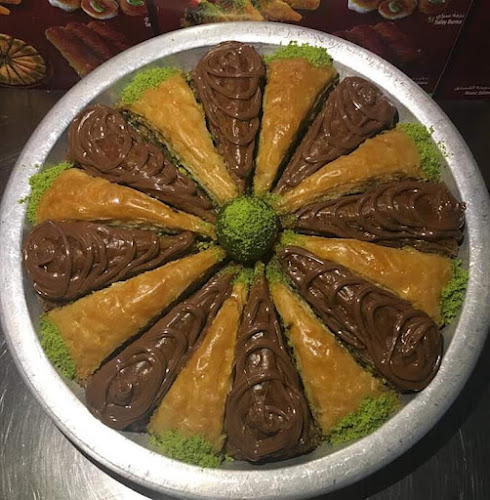 مخبز وحلويات القصر الشاميAl-Qasr Al-Shami Bakery and Sweets - Fujairah