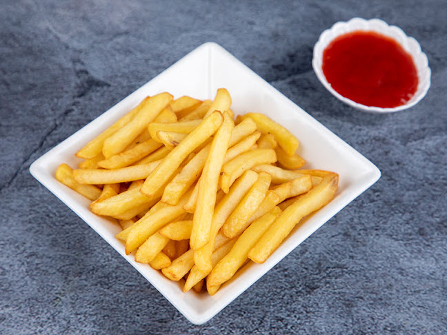 Abu Dhabi 18 street (M2 33 Mussafah Industrial Area, M-2, Next to LLH hospital - 33 As Saddah 3 St - Musaffah - M2 - Abu Dhabi