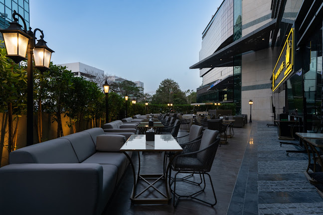 Twenty Four 7 Cafe - by Badshah Palace - Hospitality and gastronomy