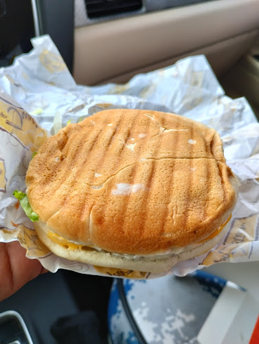 Burger Junction برجر جنكشين - Hospitality and gastronomy