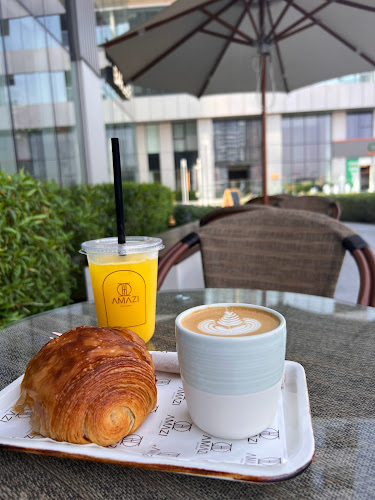 Opinii despre AMAZI Café & Barber în Dubai - Hospitality and gastronomy