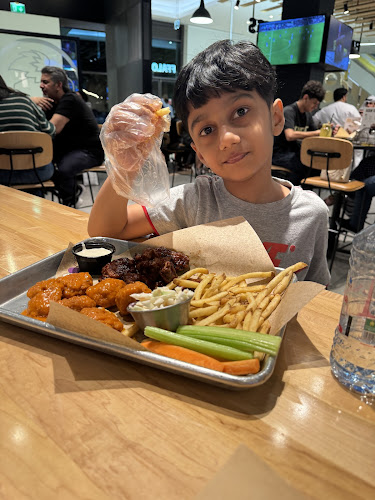 Buffalo Wild Wings - Mirdif City Centre - Hospitality and gastronomy