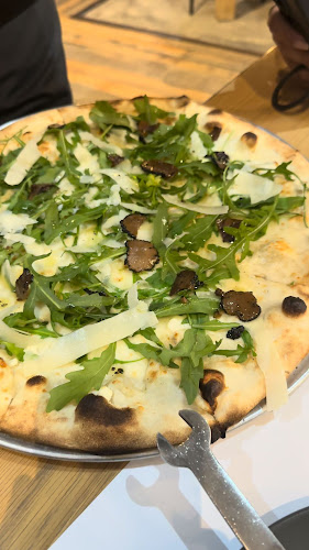 Opinii despre The Pizza Factory în Dubai - Hospitality and gastronomy