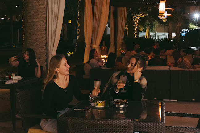 Sheraton Abu Dhabi Hotel & Resort، Corniche Road East - Abu Dhabi