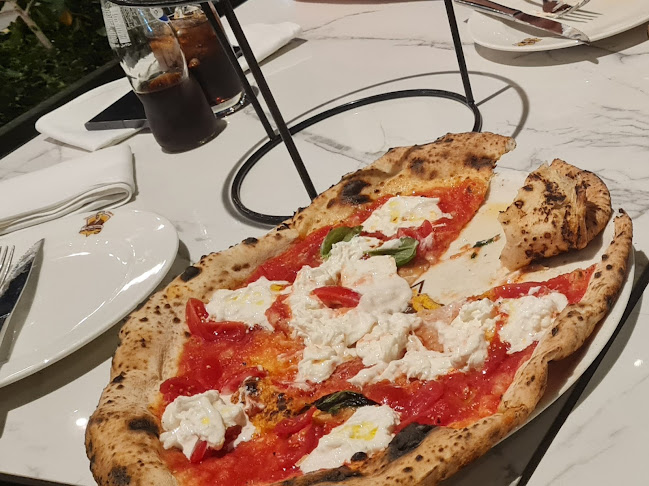 L'antica Pizzeria da Michele - City Walk - Hospitality and gastronomy