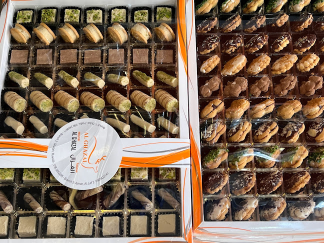 الشارقة - مويلح - طريق الجامعة خلف محطة ادنوك.بناية 4019، UAE .Sharjah .Muwillah commercial، بناية رقم 4019، مقابل صالون حكاية للرجال - Sharjah