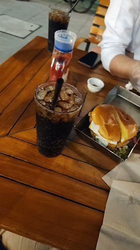 Opinii despre Big Smoke Burger-Box Park în Dubai - Hospitality and gastronomy