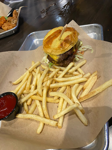 Buffalo Wild Wings - Mirdif City Centre - Hospitality and gastronomy