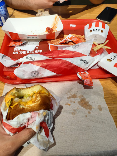 Opinii despre KFC în Dubai - Hospitality and gastronomy