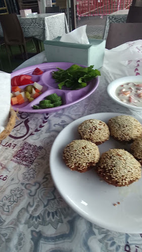 Falafel Husam AlTaawun | فلافل حسام التعاون