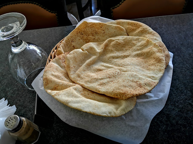 مطعم ومقهى ليالى الامارات - Dubai