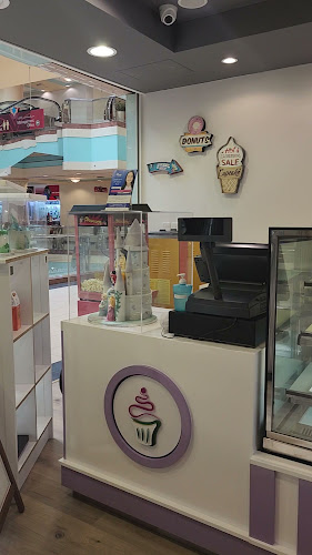 Opinii despre Fresh Bakes Cafe în Abu Dhabi - Hospitality and gastronomy