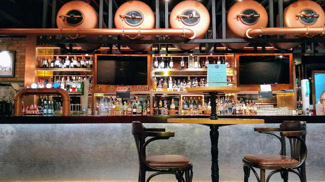 Community 214 - Premier Inn Hotel - 52B Street - Al Garhoud - Dubai