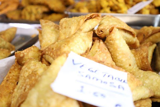 895F+XW4 - Al Khan - Sharjah