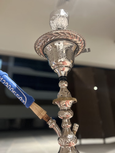 Rain windy cafe - Hospitality and gastronomy