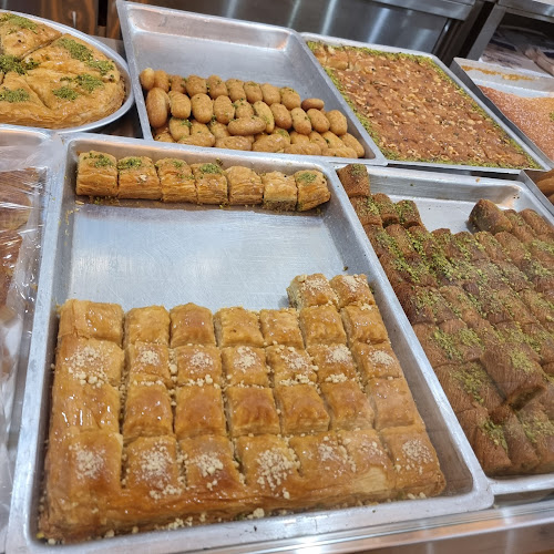 Feras Hanoun Sweets - حلويات فراس حنّون - Abu Dhabi