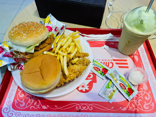 Opinii despre Chickees Fried Chicken în Ras Al-Khaimah - Hospitality and gastronomy