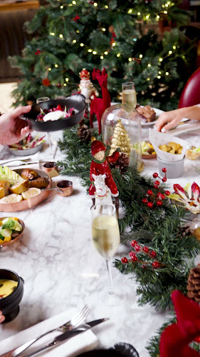 Brasserie Boulud - Hospitality and gastronomy