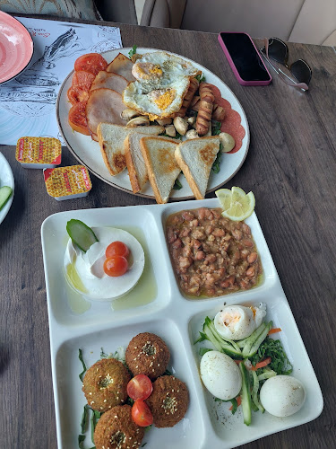 Sunrise Cafe And Restaurant - Hospitality and gastronomy