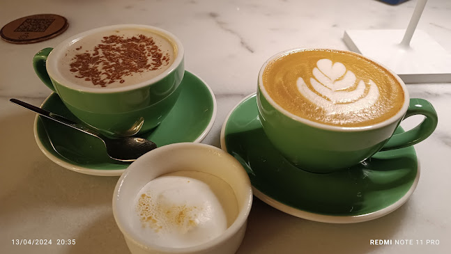 Table Otto Al Jimi Mall