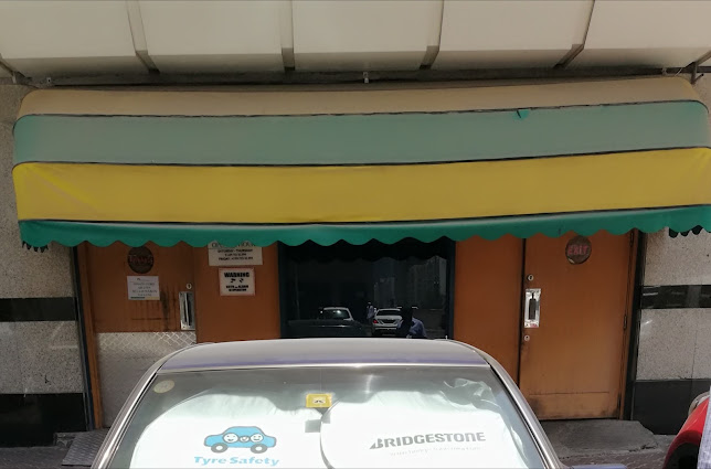 Opinii despre Spinneys Liquor Hamdan în Abu Dhabi - Hospitality and gastronomy