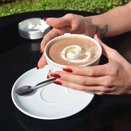 Comentarii opinii despre Mikel Coffee Company