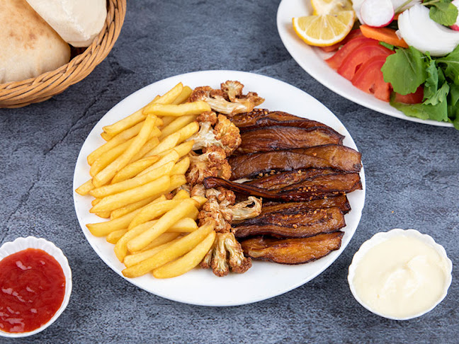 مطعم زهور الشام - Abu Dhabi