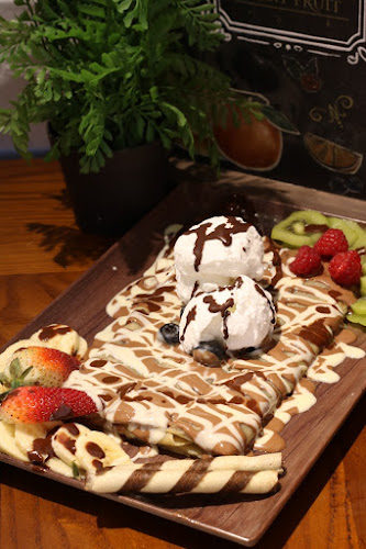 FruitMania Juices and Sweets | فروتمانيا للعصائر و الحلويات - Abu Dhabi