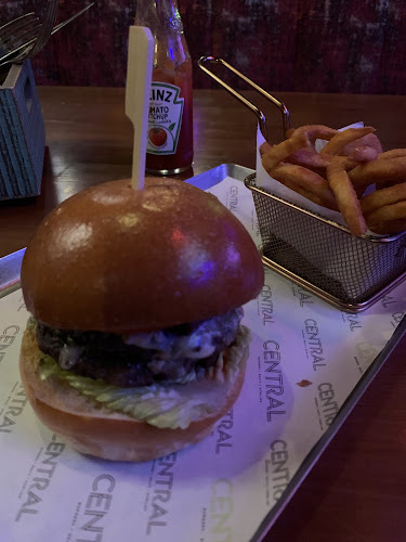 Opinii despre Central în Abu Dhabi - Hospitality and gastronomy