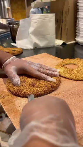 Opinii despre بيت نوار Bait Nuwwar în Abu Dhabi - Hospitality and gastronomy