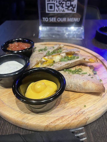 Comentarii opinii despre Pipes Shisha Lounge and Cafe