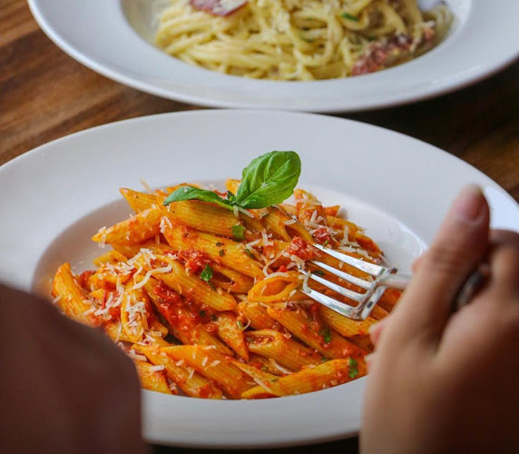 CANTON CAFE (LAVAZZA) - BEST CAFE & RESTAURANT IN ABU DHABI (UAE)