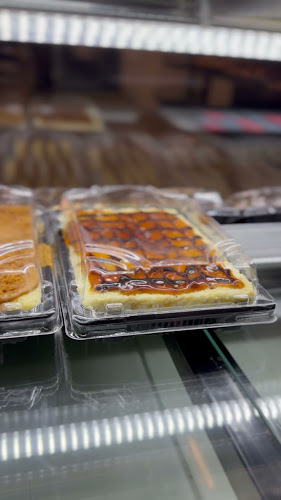 Opinii despre AL MANAL BAKERY LLC مخبز المنال în Ajman - Hospitality and gastronomy