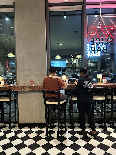 South Heights Tower A Shop 04 - Dubai