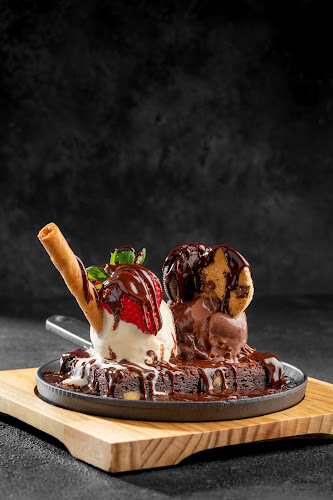 Opinii despre Crepeaholic Cafe în Abu Dhabi - Hospitality and gastronomy