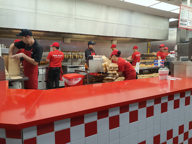 Five Guys Dubai Mall - Hospitality and gastronomy