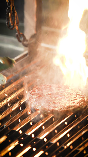 MAMA ZONIA - Hospitality and gastronomy