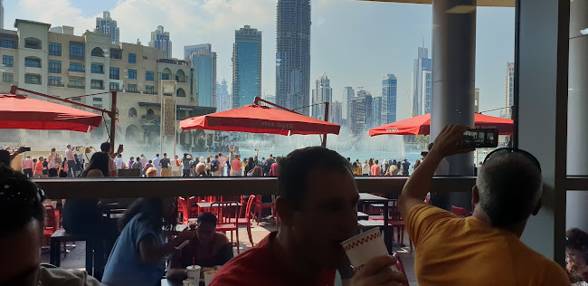 Five Guys Dubai Mall - Hospitality and gastronomy