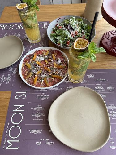 Dar Wasl Mall - Al Wasl Rd - Al Safa - Dubai