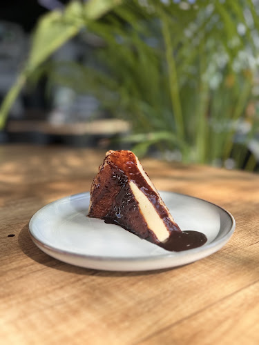 Opinii despre Hype House în Abu Dhabi - Hospitality and gastronomy