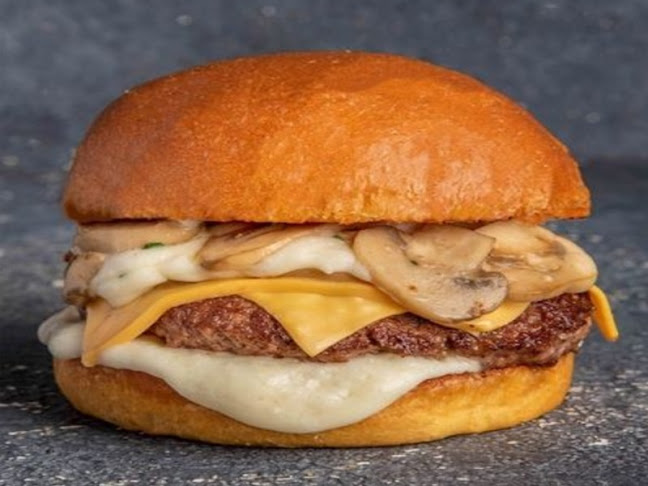 Royal Bites - Hospitality and gastronomy