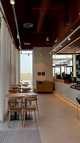 Starbucks - Hospitality and gastronomy