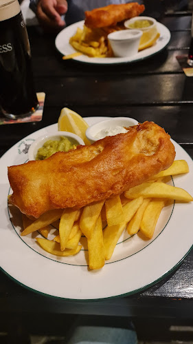 Opinii despre The Irish Village, Al Garhoud în Dubai - Hospitality and gastronomy