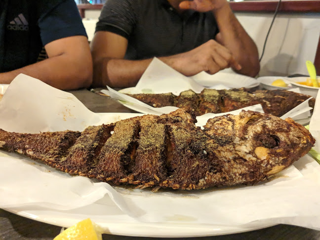 Comentarii opinii despre Hot Fish Restaurant Karama